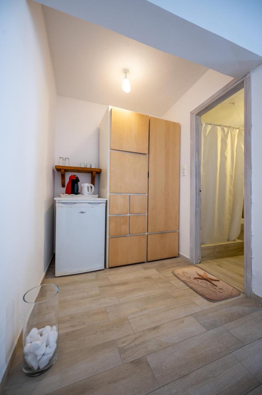 Twins-Trisa Apartments Орнос Экстерьер фото