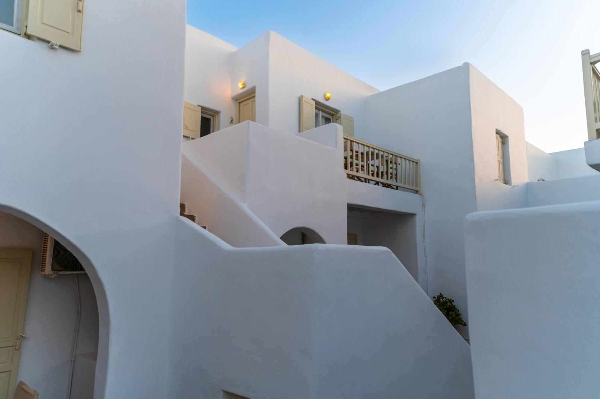 Twins-Trisa Apartments Орнос Экстерьер фото